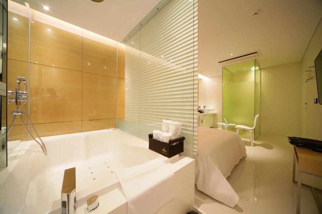 Hotel Star Seoul Bagian luar foto